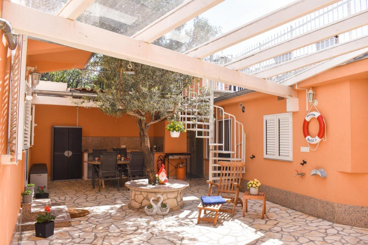Kuca Za Odmor Antic - Holiday House Antic Novi Vinodolski Exterior photo
